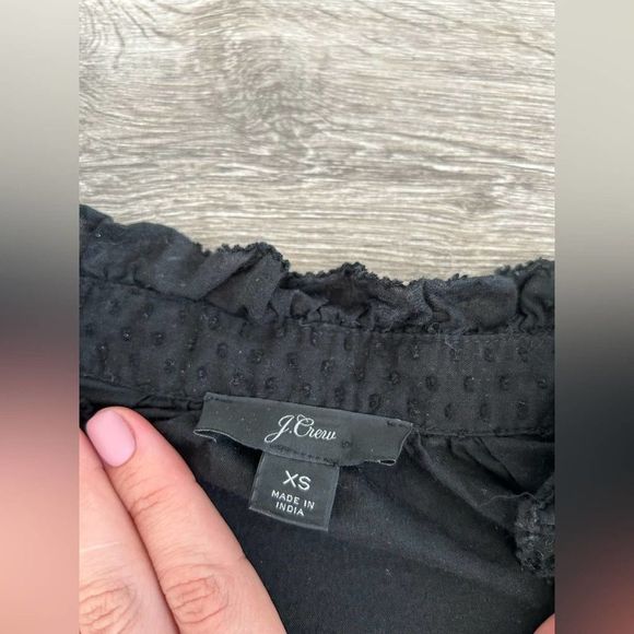 J. Crew GUC Polka Dot Embroidery V-neck Ruffle Details Blouse Top Size XS Black - Picture 6 of 6